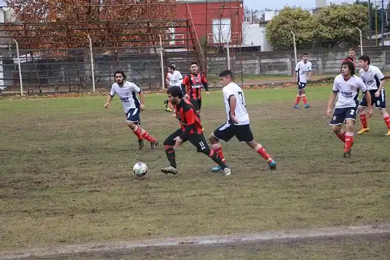 Central derrotó a Independiente y manda en soledad
