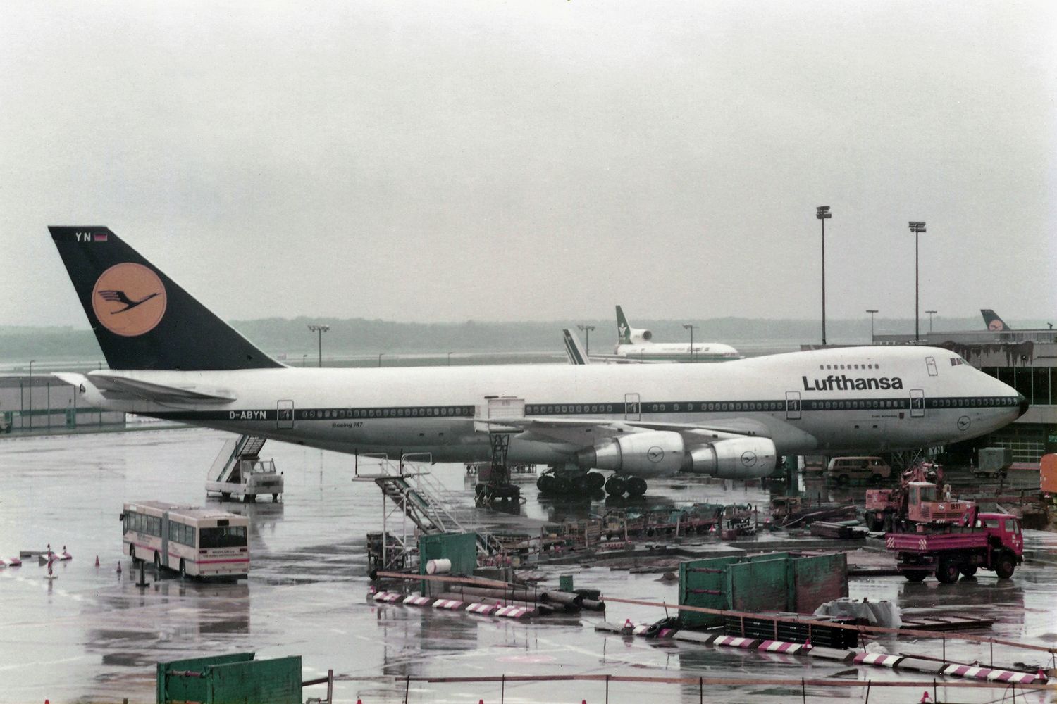 #TBT: Lufthansa’s flights to Argentina, Brazil, Chile and Uruguay in 1988
