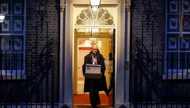 Renunció Dominic Cummings, el principal asesor de Johnson y arquitecto del Brexit