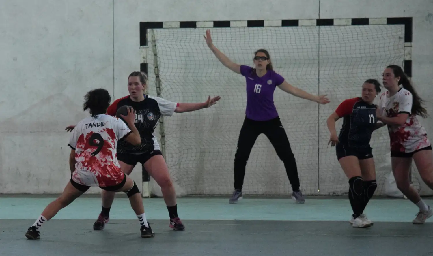 FOTO GONZALO PACHECO-CAH Defensa busca el mejor puesto, del quinto al octavo lugar.
