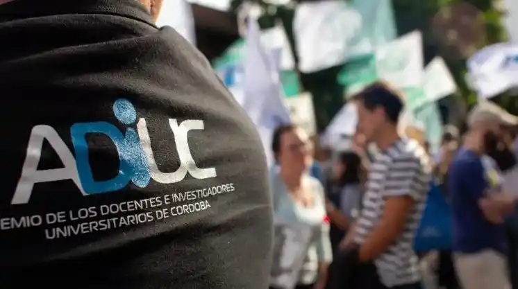 El gremio de docentes universitarios de Córdoba, ADIUC, confirmó un paro de actividades para el 17 y 18 de marzo.
