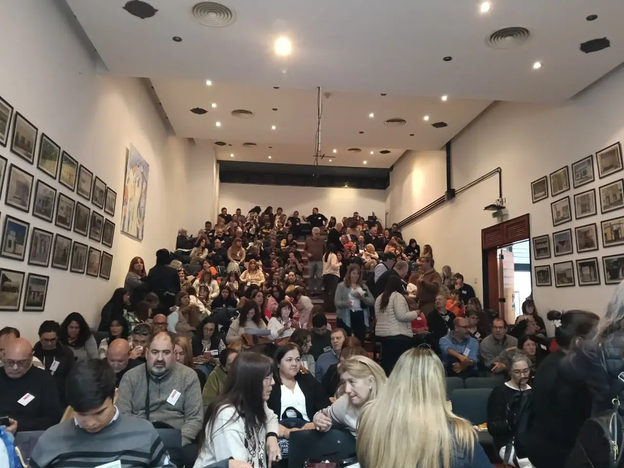 El Congreso de FEB rechazó el aumento y convocó a paro.