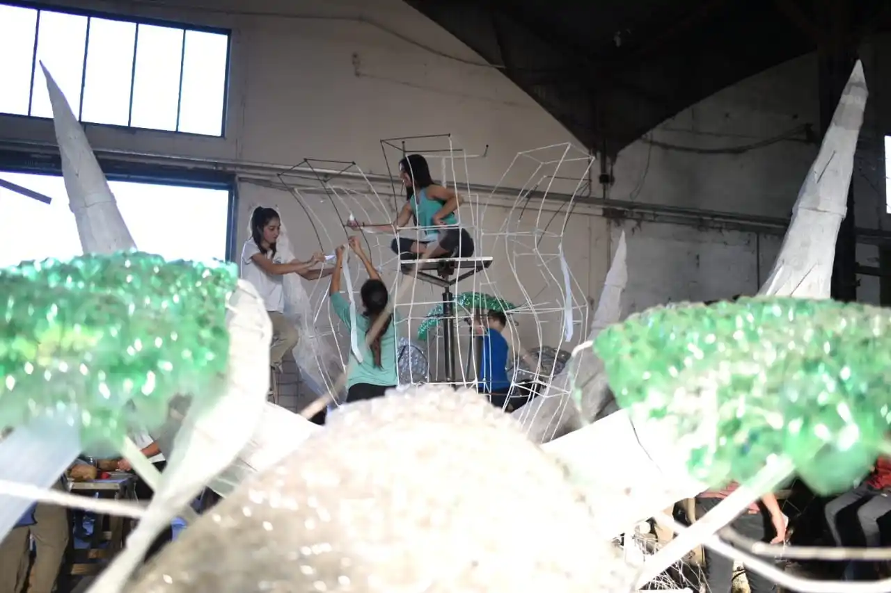 Contra las cuerdas: por primera vez, el Desfile de Carrozas podría no realizarse