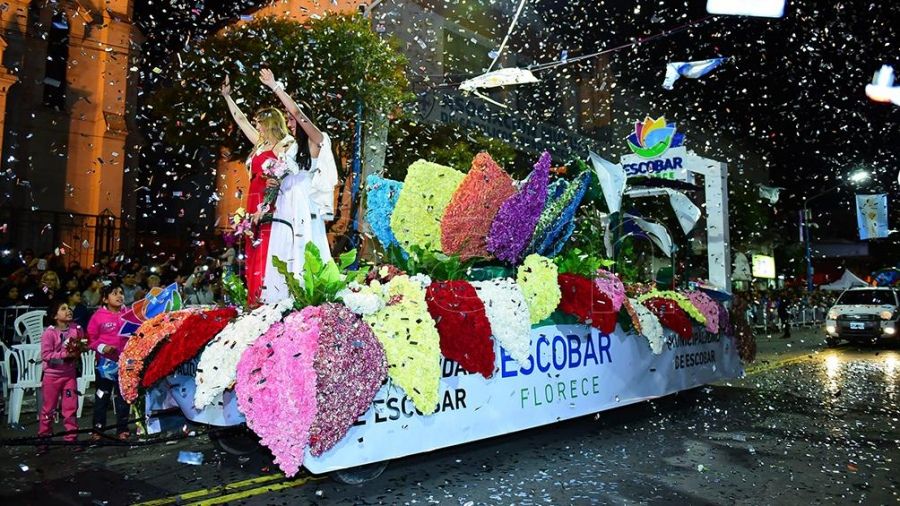  Alberto Fernández visita la 59º Fiesta Nacional de la Flor en Escobar