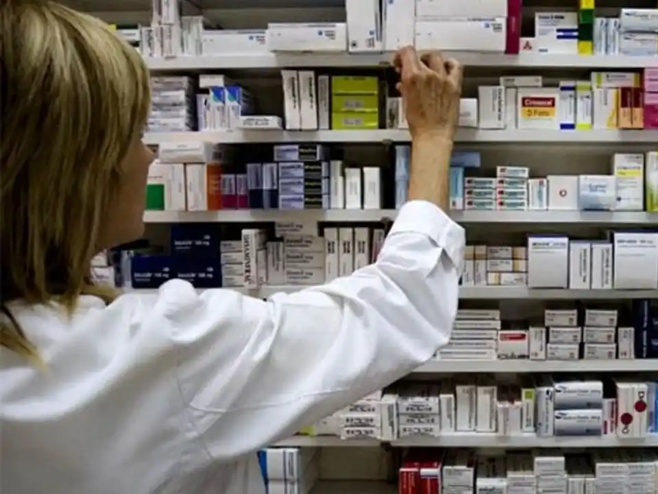 El Gobierno asegura que “ningún medicamento será retirado ni aumentará su precio”