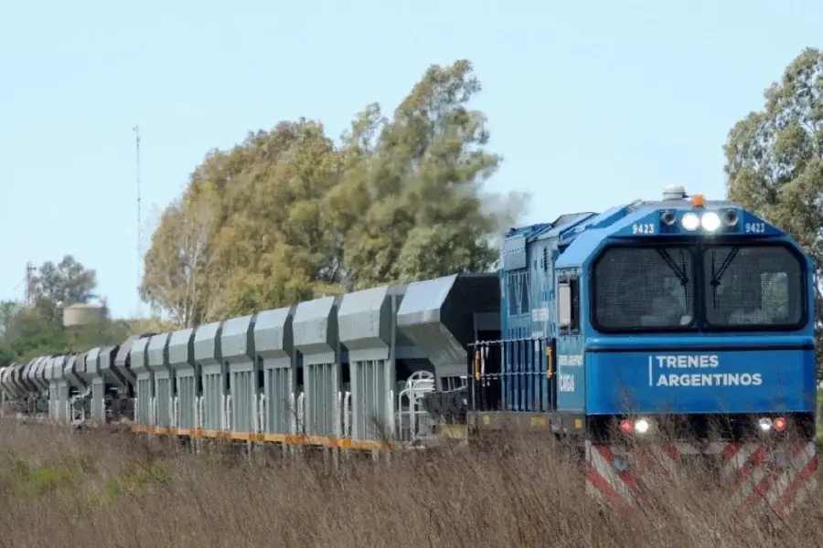 Como en el lejano oeste: asaltaron en Córdoba a un tren que transportaba azúcar