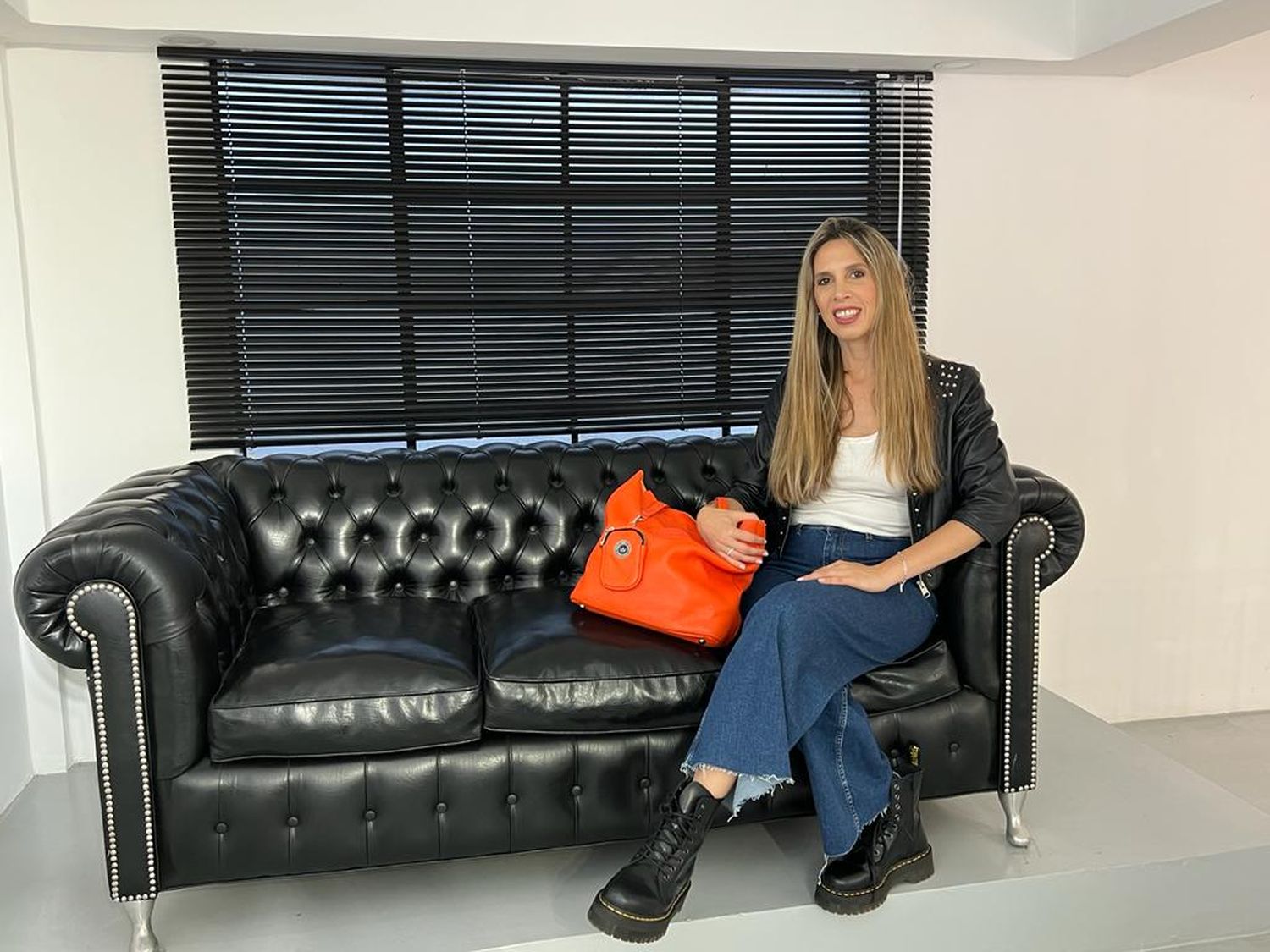 Adoratta: Es de Villa Bosch, invirtió U$S 2500 y hoy vende más de 50.000 carteras al año