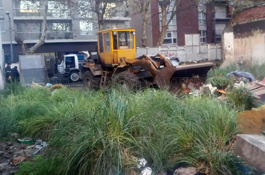 Desalojo y limpieza de un terreno en el microcentro