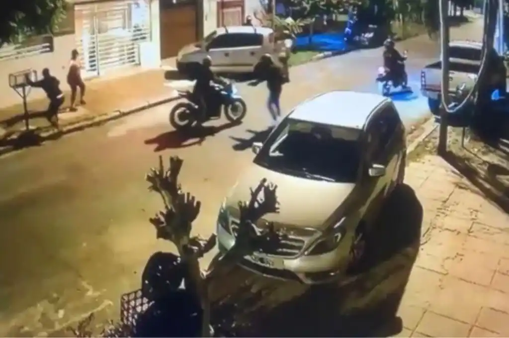 Quedó cercada por siete delincuentes pero les tiró gas pimienta y evitó el robo