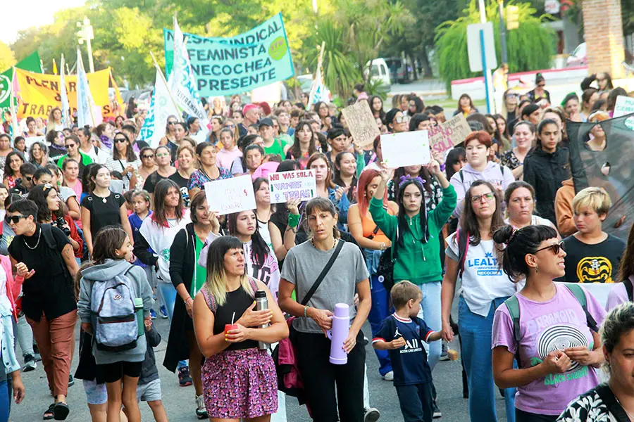 Contundente clamor en el Día de la Mujer