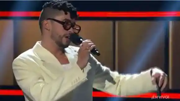 Bad Bunny triunfa en los premios Latin Billboard