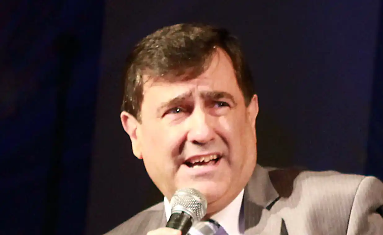 imagen Héctor Icazuriaga