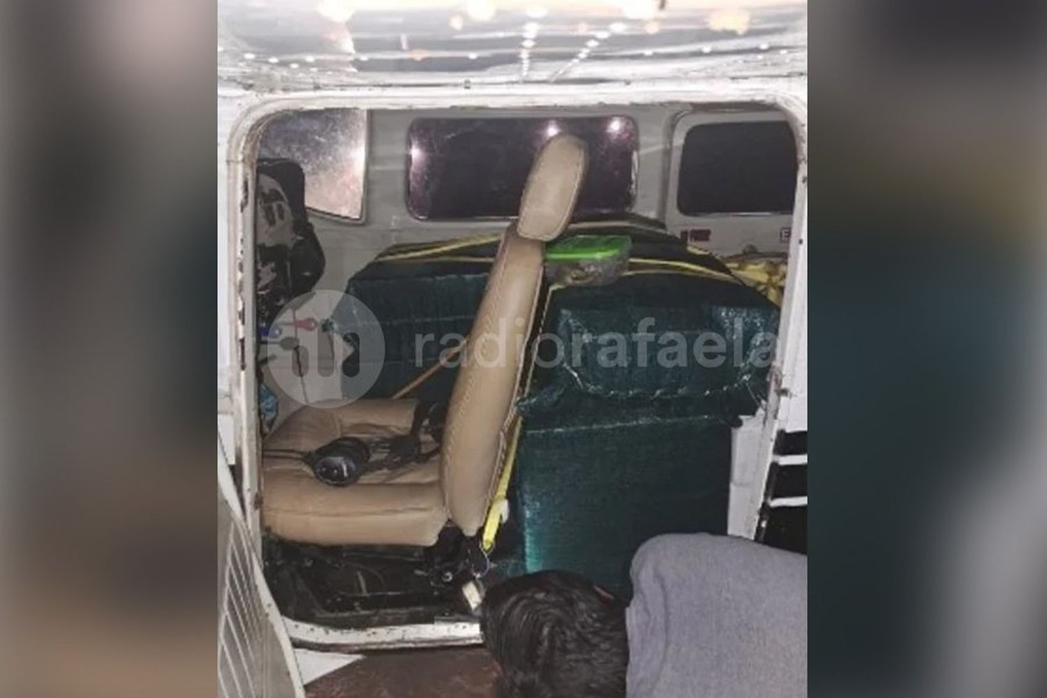 Encontraron una avioneta con casi 500 kilos de cocaína en la provincia de Santa Fe