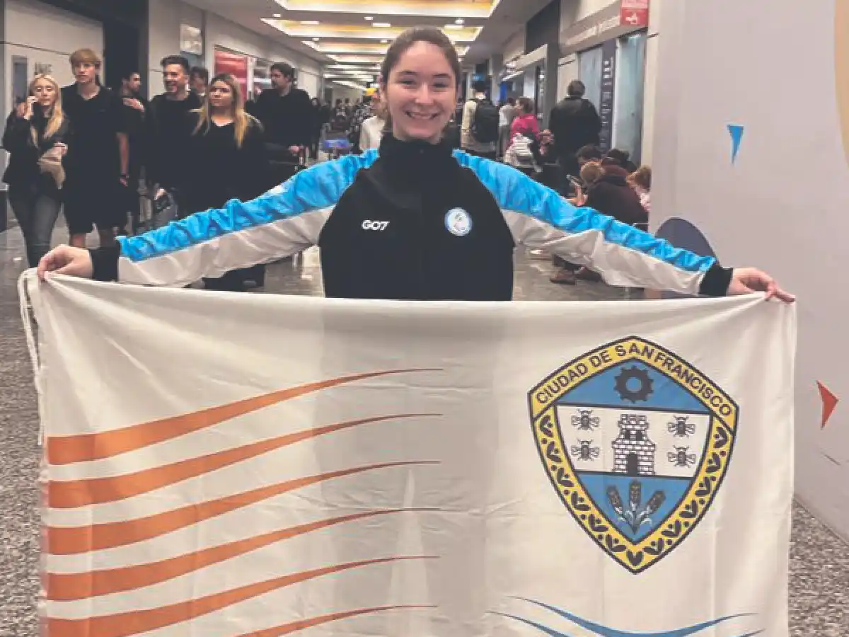 Ana Belén y la selección compiten en el vóley sentado