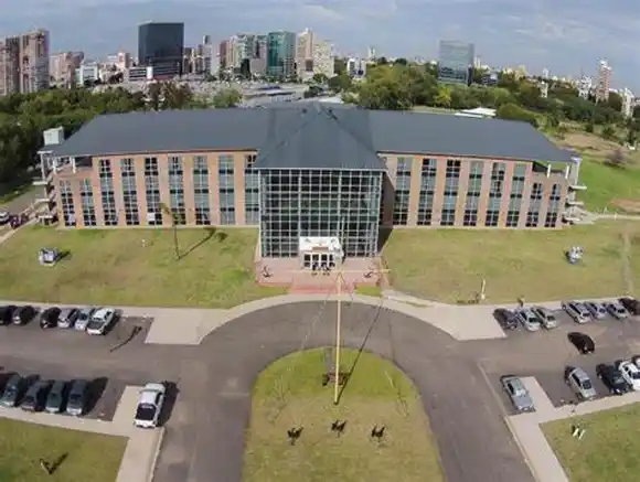 Seis integrantes de la Armada procesados por violencia de género contra una marinera