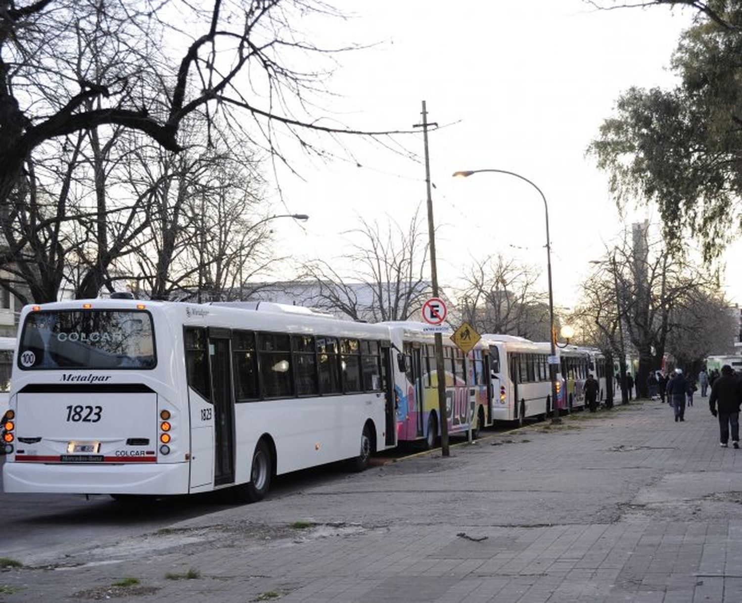 Se levantó el paro de colectivos en La Plata, Berisso y Ensenada