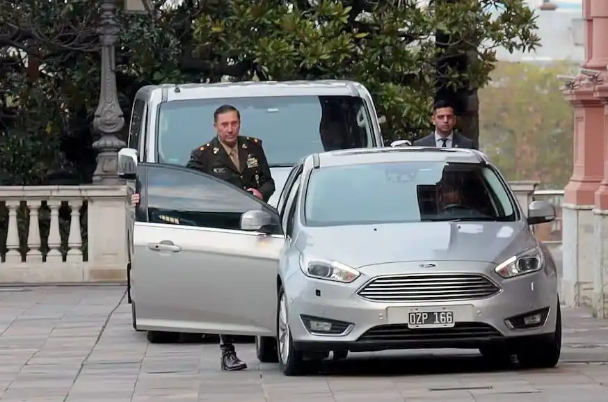 Por decisión de Karina Milei, el Gobierno removió al jefe de la Casa Militar