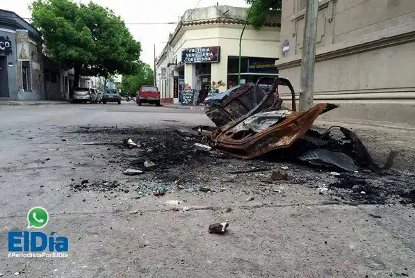 #PeriodistaPorElDía: quejas por chatarra en la vía pública 