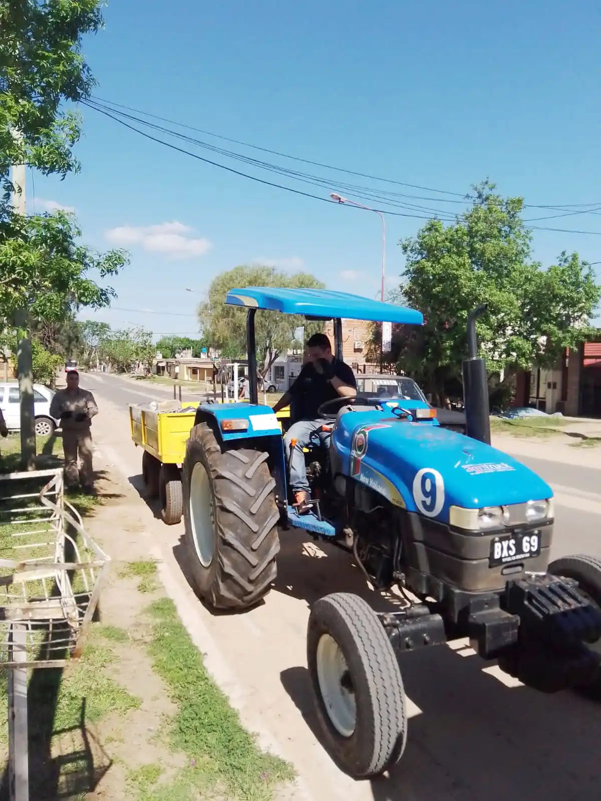 Se despliega un operativo de fumigación y descacharrización en las zonas afectadas por la creciente