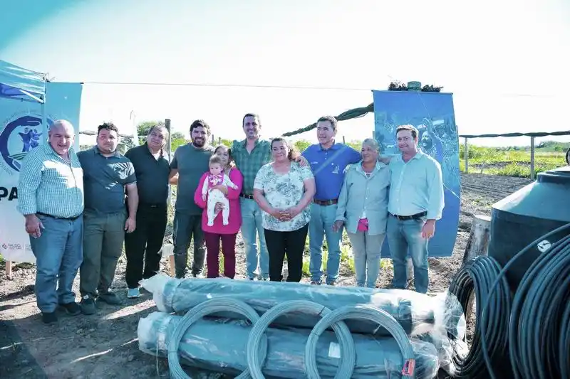 El Vicegobernador participó de la jornada
de capacitación hortícola en Colonia Lote 9