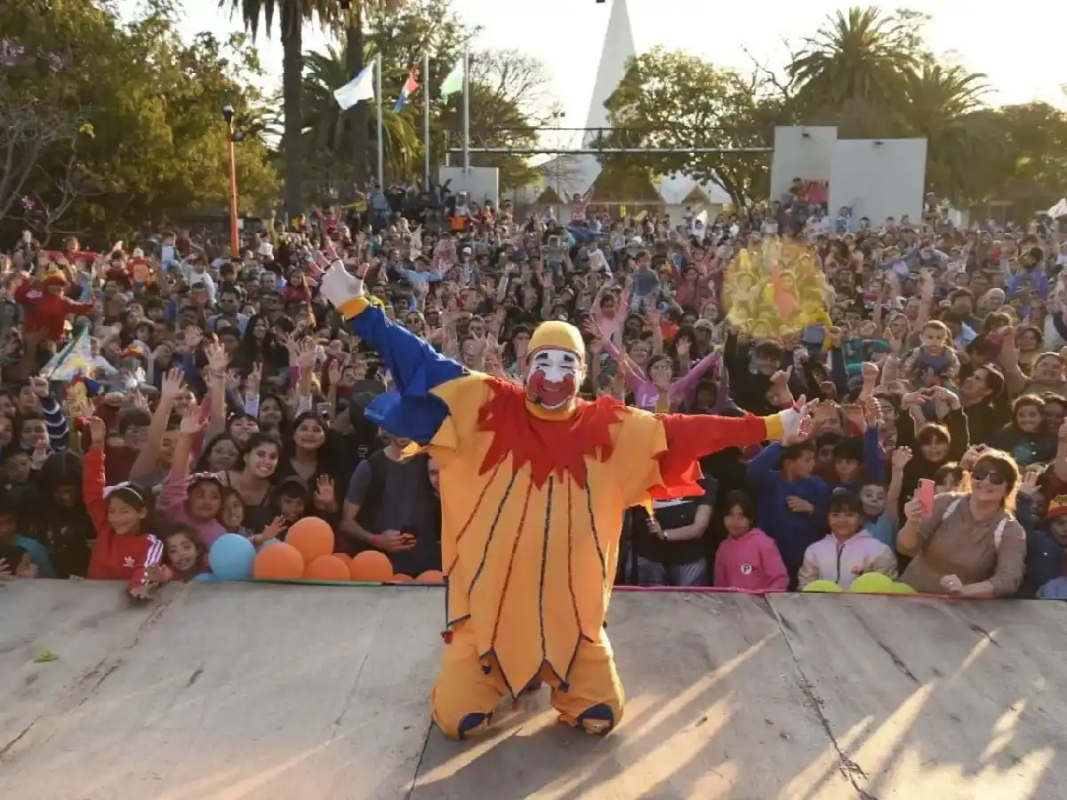 Arroyito reunió una multitud en el festejo de las infancias  