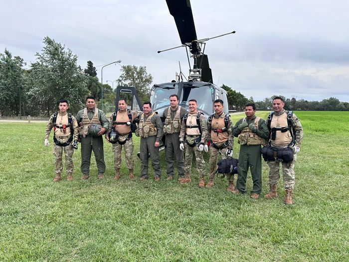 IMPRESIONANTE PRESENCIA MILITAR EN RAFAELA POR EL CENTENARIO DE SU AERO CLUB - 5