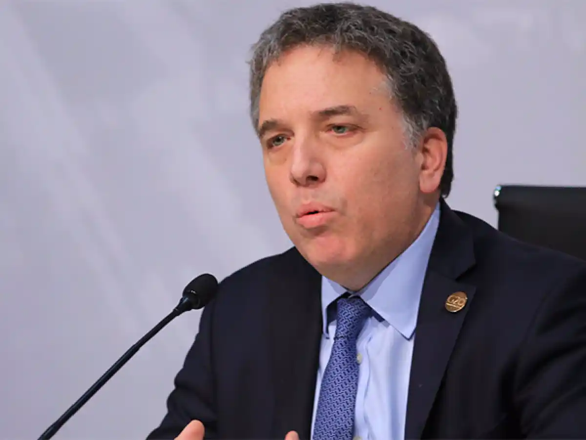 Dujovne pide al FMI U$S tres mil millones para septiembre 