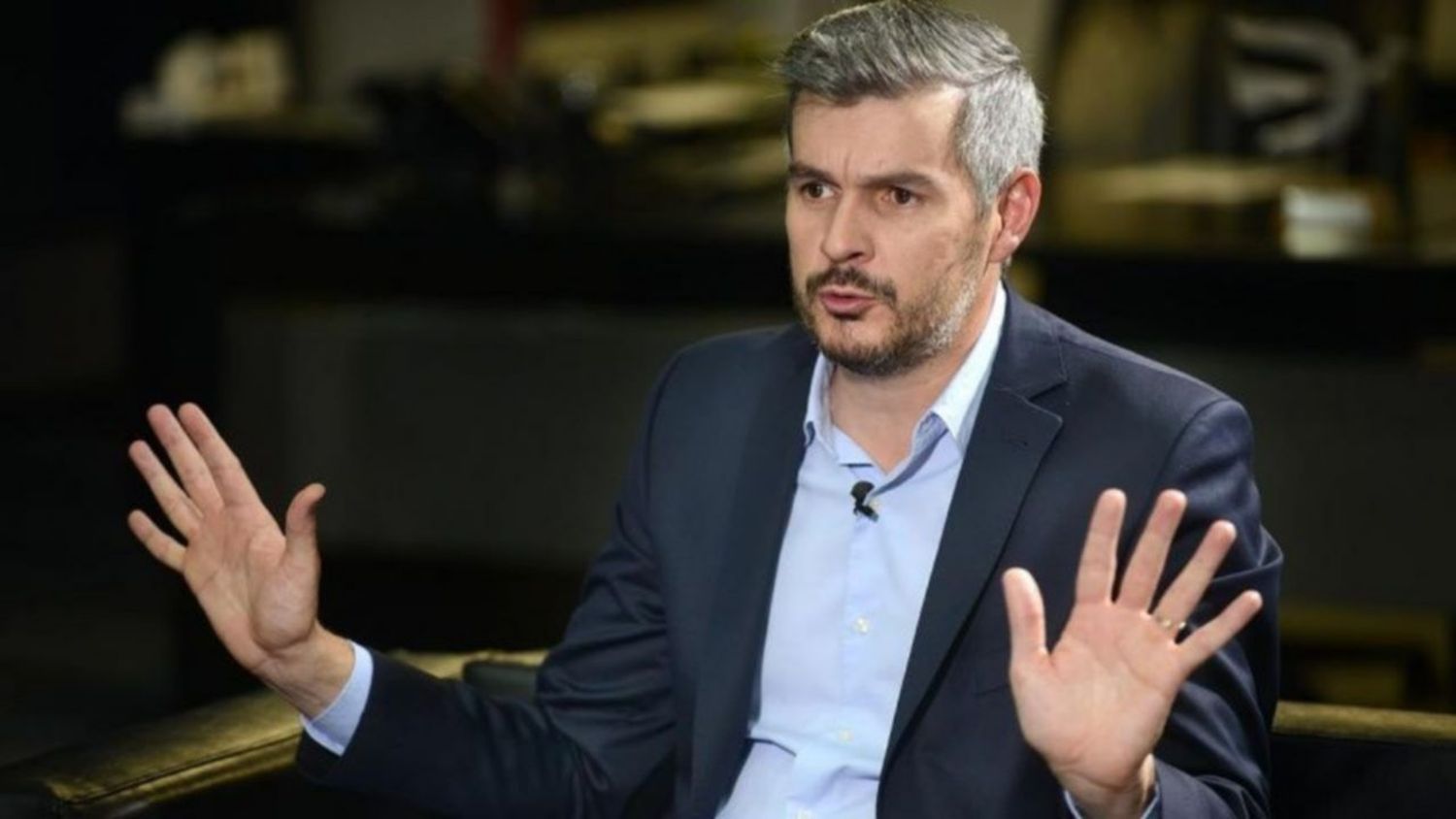 Mal momento para el Jefe de Gabinete: Un vecino increpó a Marcos Peña en San Fernando