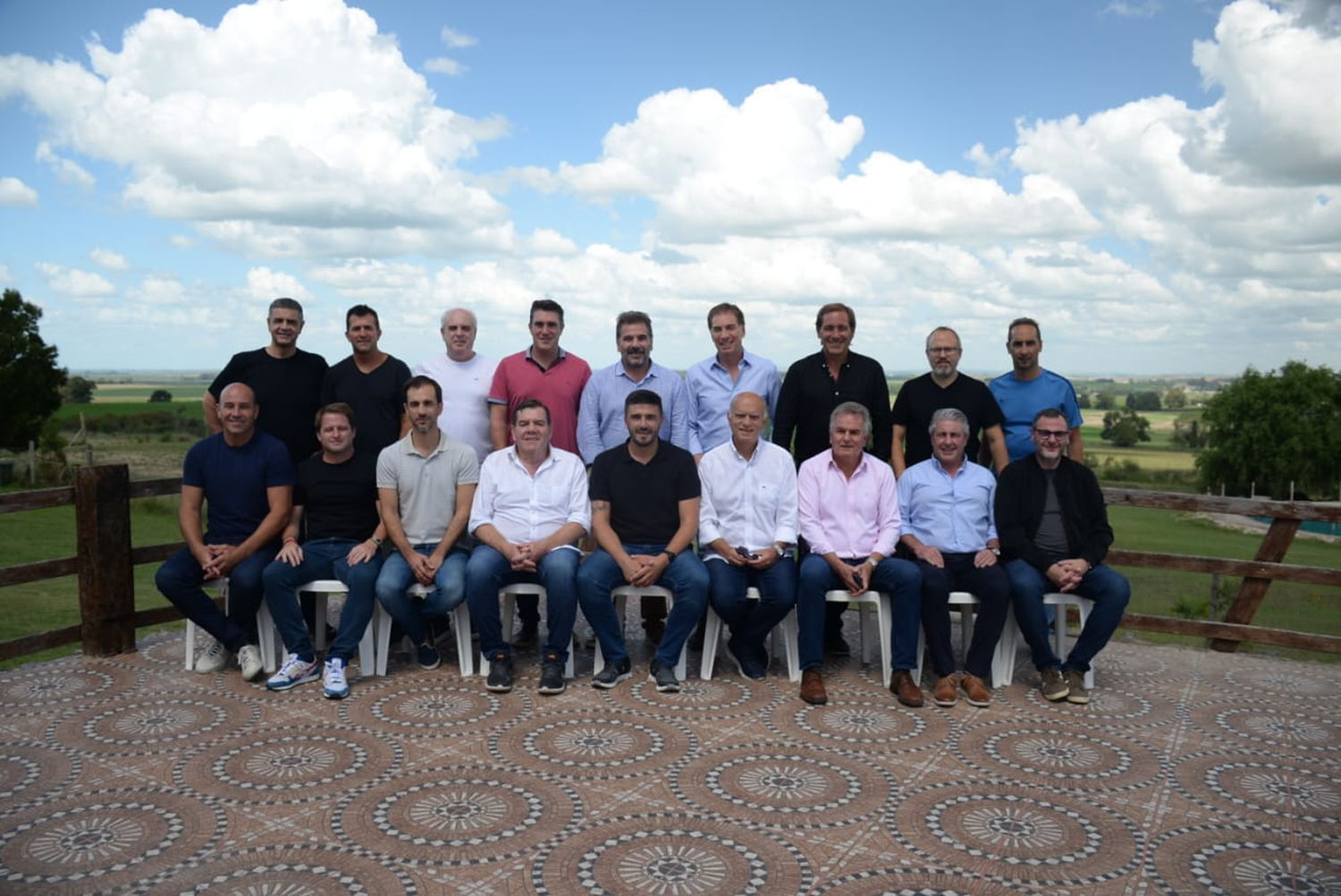 Elecciones 2023: El PRO bonaerense y sus precandidatos a la Gobernación se reunieron en Olavarría