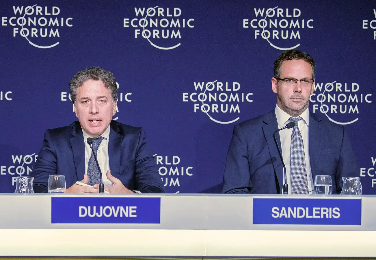 El ministro Dujovne aseguró que Argentina genera grandes oportunidades de inversión