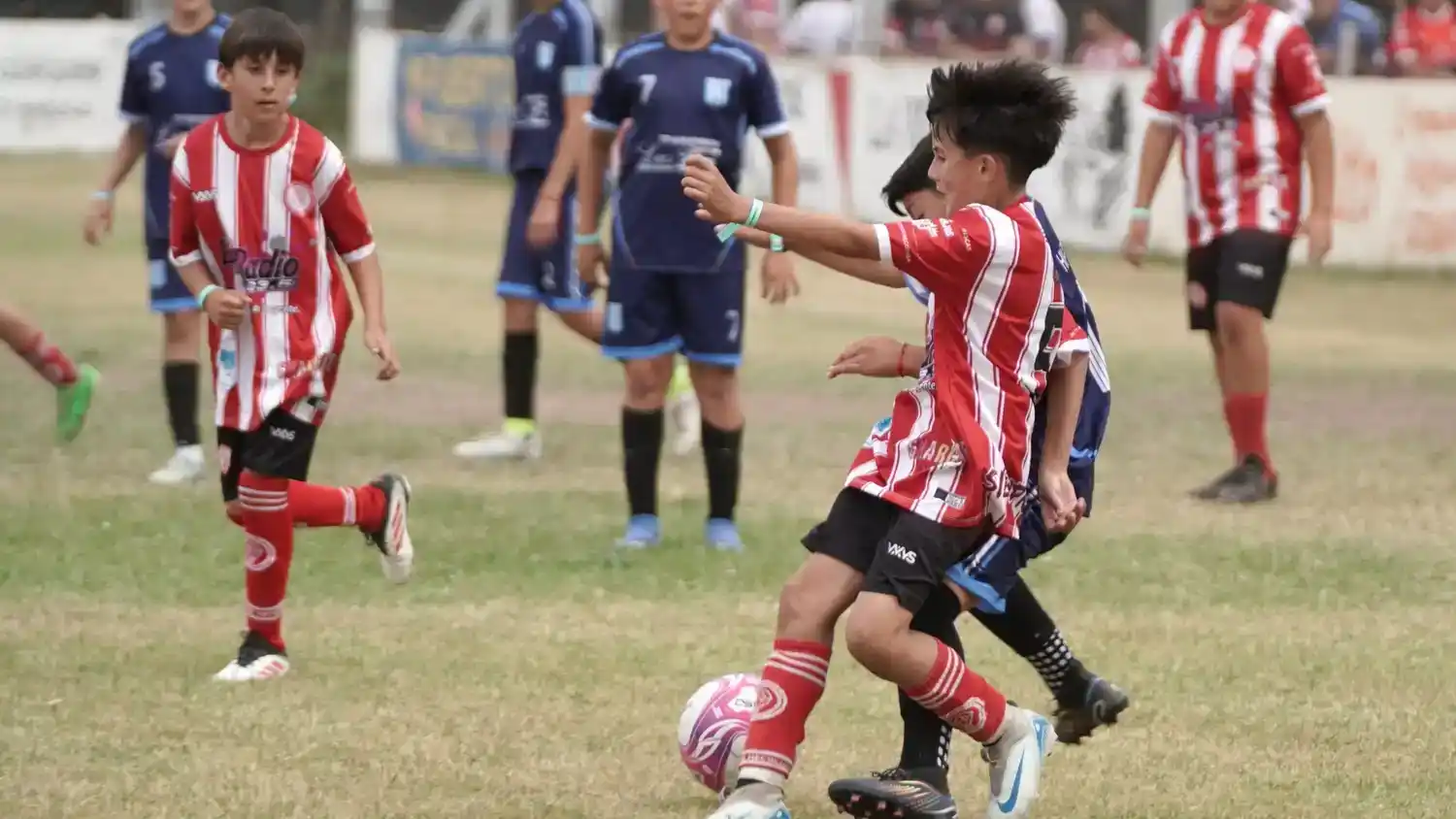 El fútbol infantil en el centro de la escena