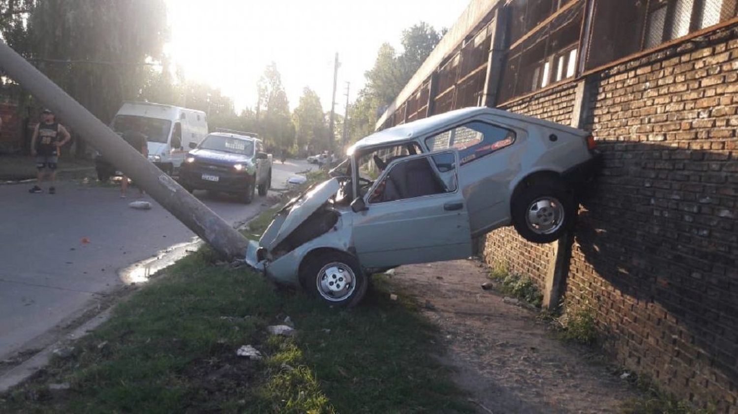 González Catán: Adolescente de 14 años le robó el auto a su padre y mató a un hombre e hirió a un nene