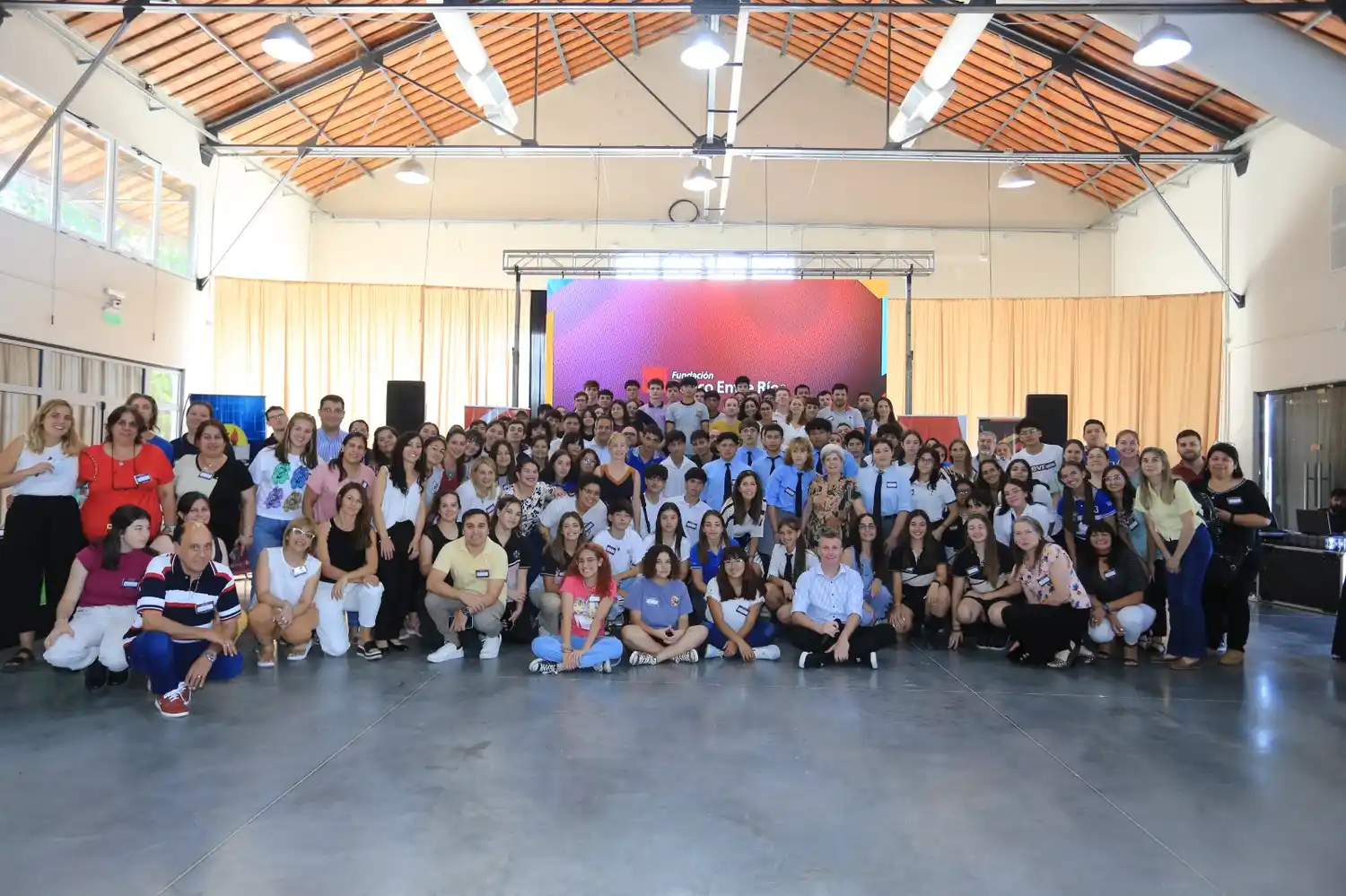 Fundación Banco Entre Ríos realizó una feria de proyectos innovadores del Programa “Transformar la Secundaria”