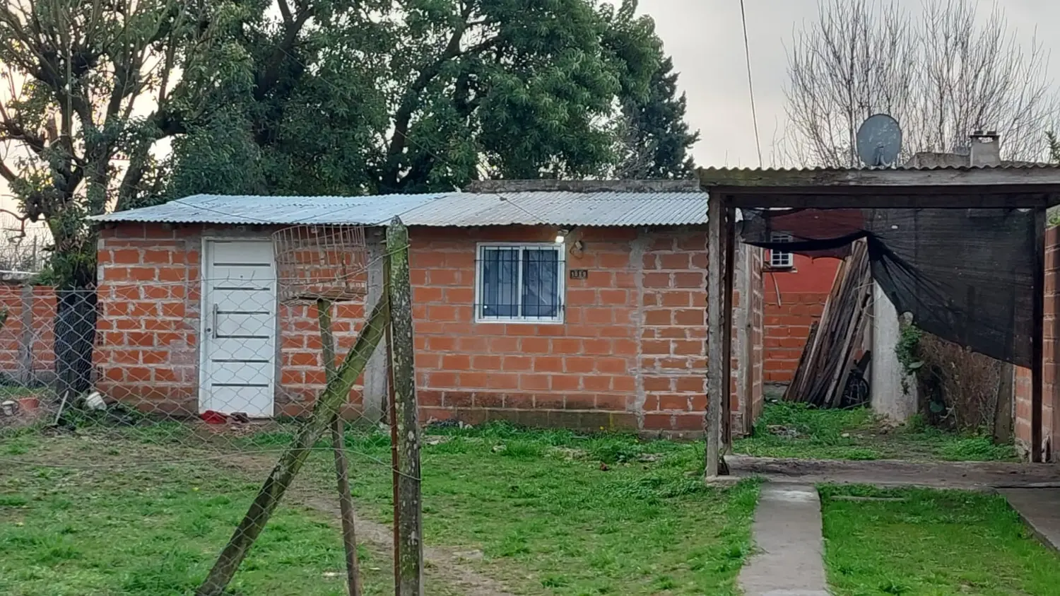 Almirante Brown: Un portero de secundario torturó y violó a un ex alumno por una deuda