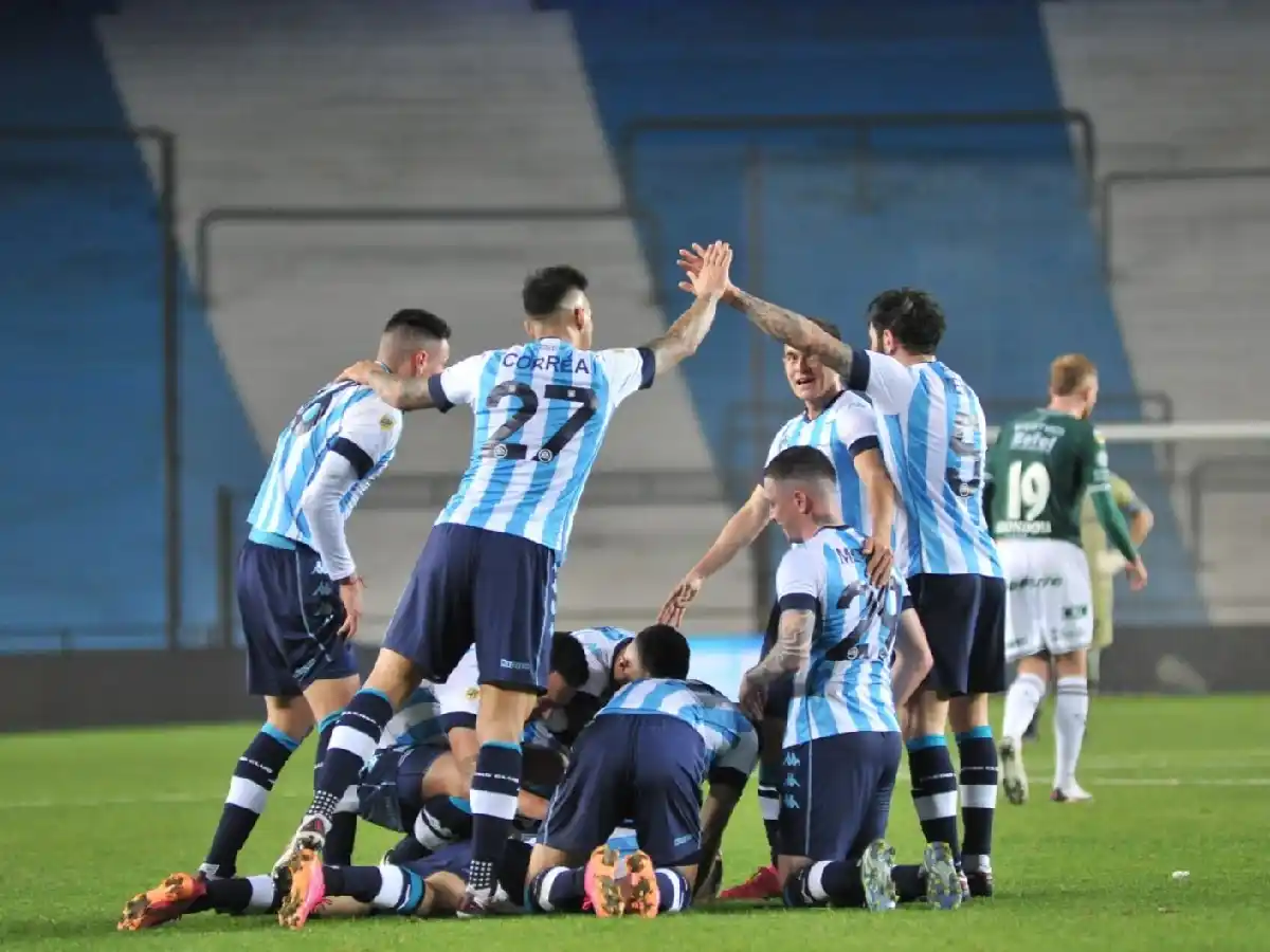 Con un golazo de Garré, Racing sumó de a tres 