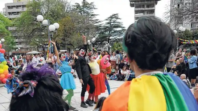 Dos hermanos podrán llevar los apellidos de sus dos madres