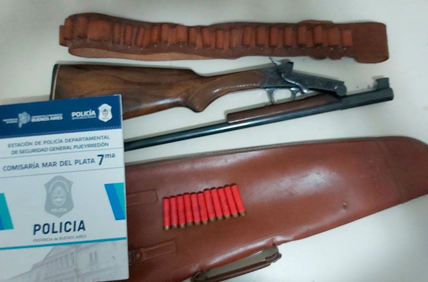 Con una escopeta y 10 cartuchos atrapan a 4 hombres en una persecución