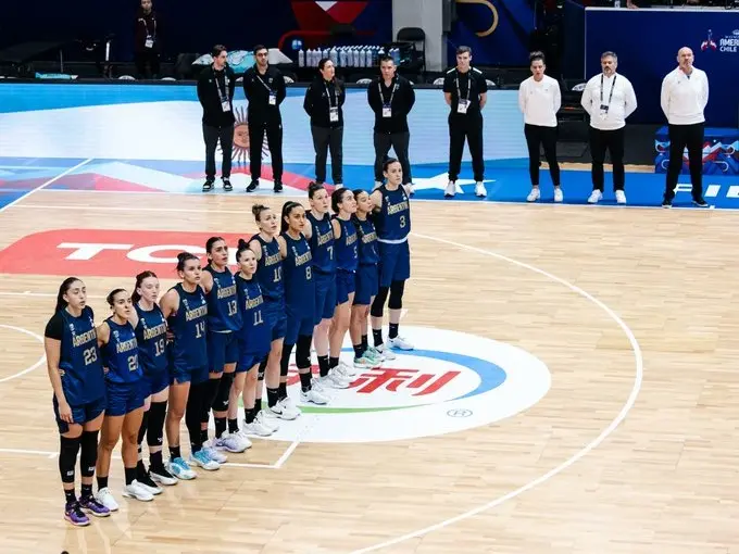 Argentina se aseguró el pase a cuartos de final de la Americup que se juega en Santiago de Chile.Foto:FIBA