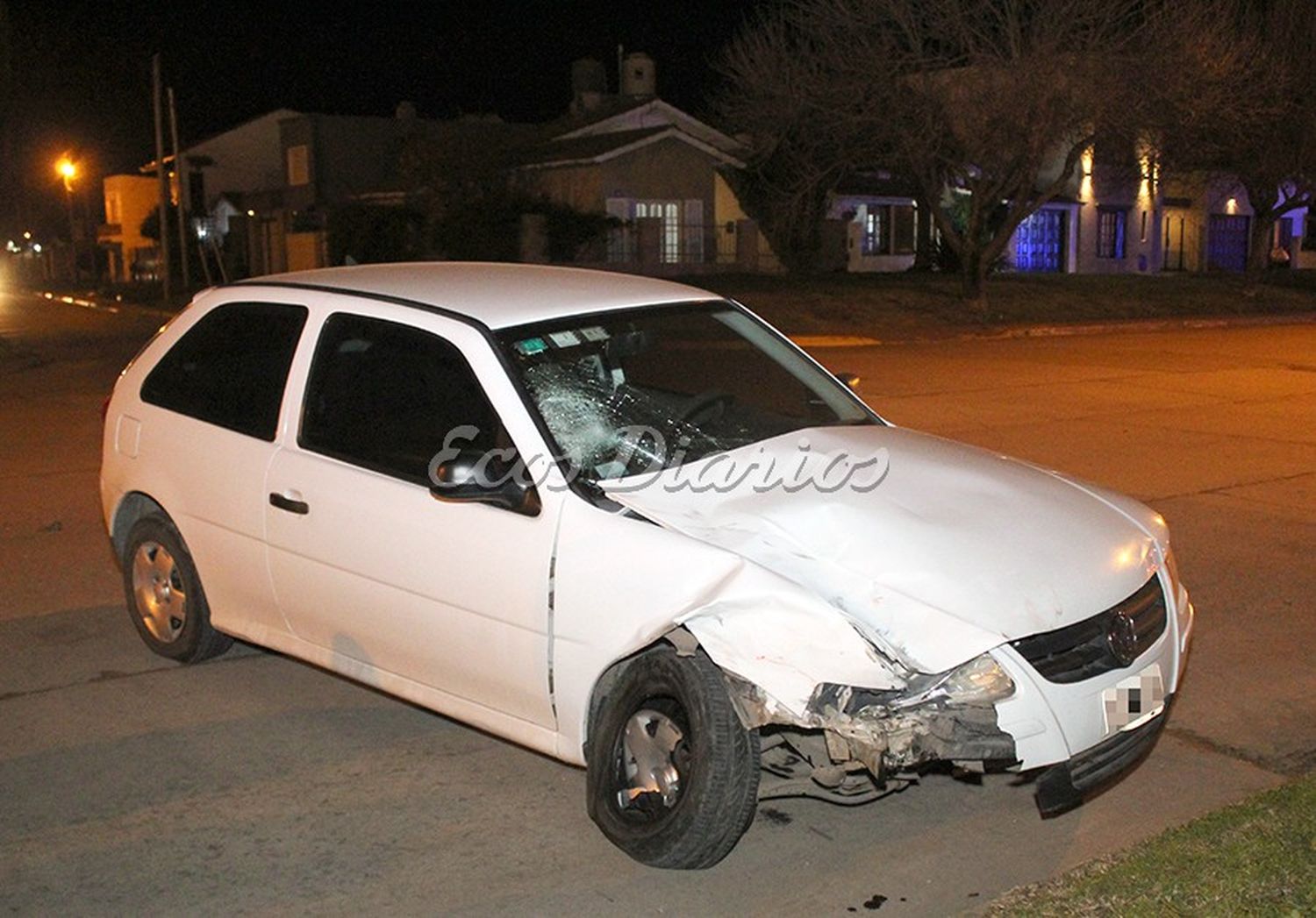 El auto involucrado. A instantes de producirse la colisión