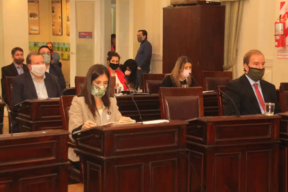 Concejales a favor de intervenir para alcanzar un acuerdo