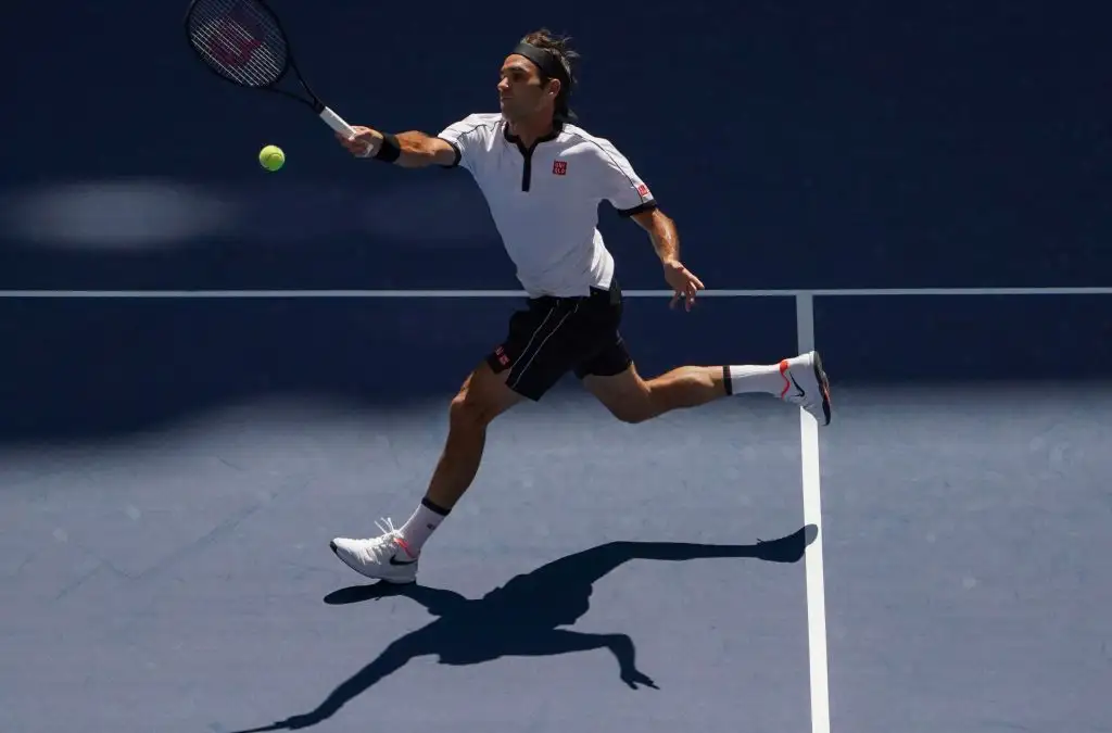 Federer, contundente para llegar a octavos