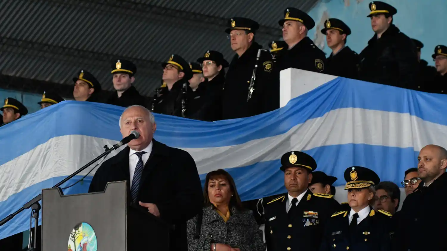 Lifschitz encabezó el acto por el 154º aniversario de la policía de la provincia