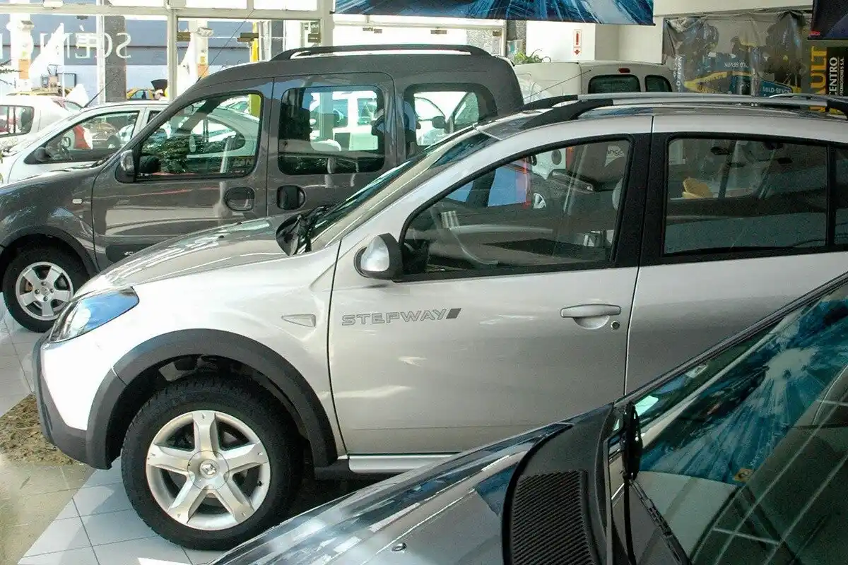 Autos: fuerte caída en las ventas, el tercer registro negativo en lo que va del año