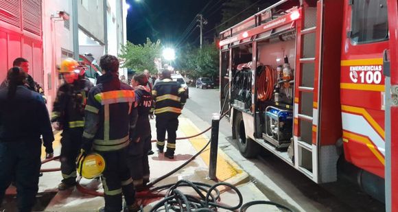 Bomberos Voluntarios: hubo simulacro de evacuación por incendio en el Hospital privado Sadiv