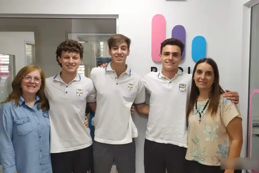 Rafaelinos ganadores: alumnos del Colegio San José lograron el 1° puesto nacional del certamen “Sembrando Empresarios”