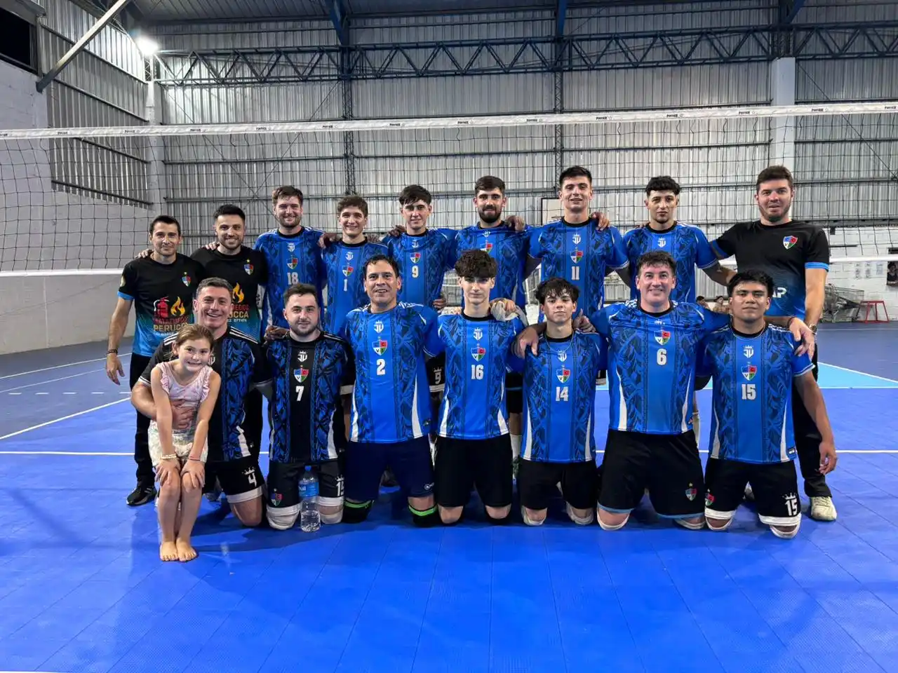 El "City" sumó 2 de 2 en el arranque del torneo y es único líder. Foto: Fabián Gallego