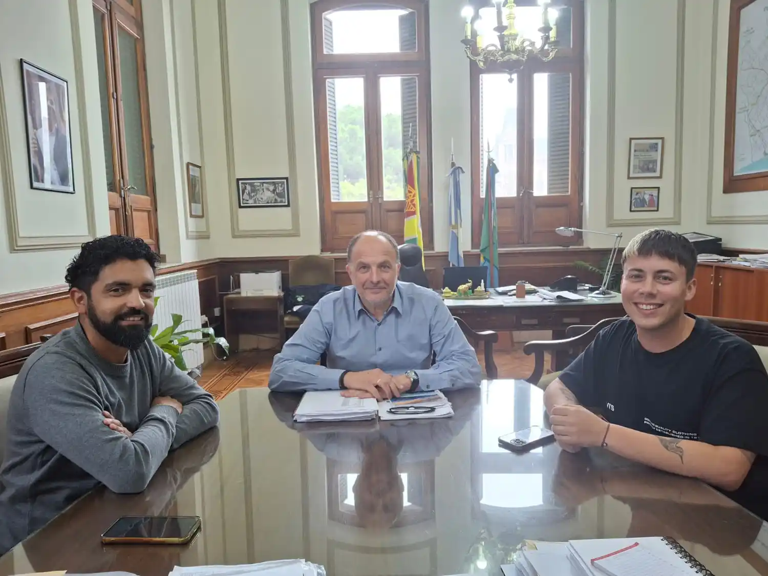 El intendente Pablo Garate junto a Martín Rodríguez Blanco y Tomás Paniga