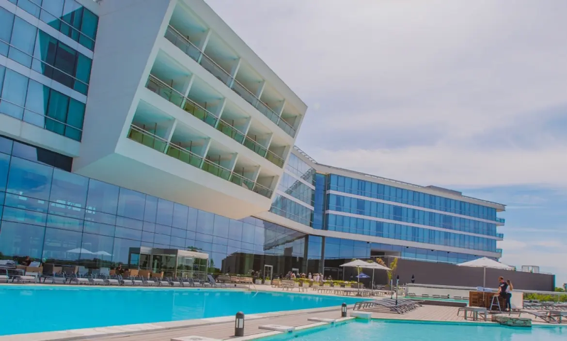 Apertura de temporada en el Hilton Pilar