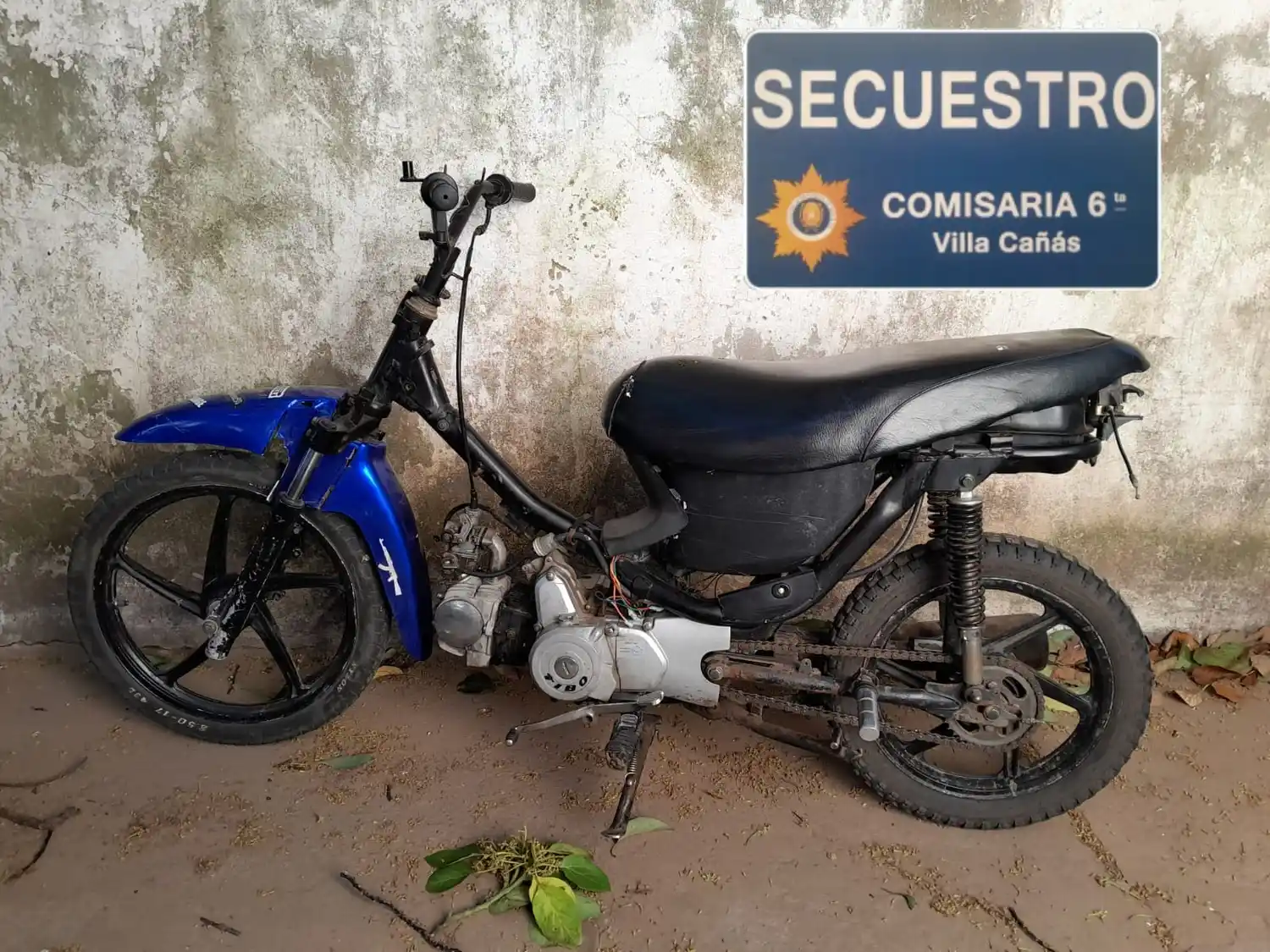 La motocicleta incautada por personal policial.