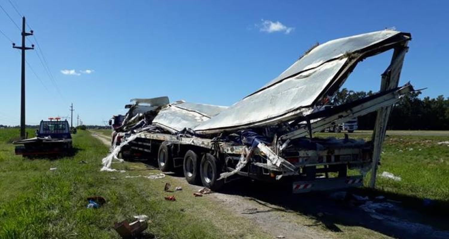 Investigan el saqueo a un camión en la ruta 9